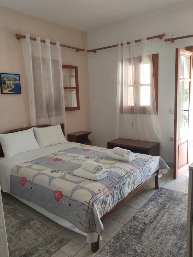 Voula Pansion Hotel Kardamíli Kültér fotó