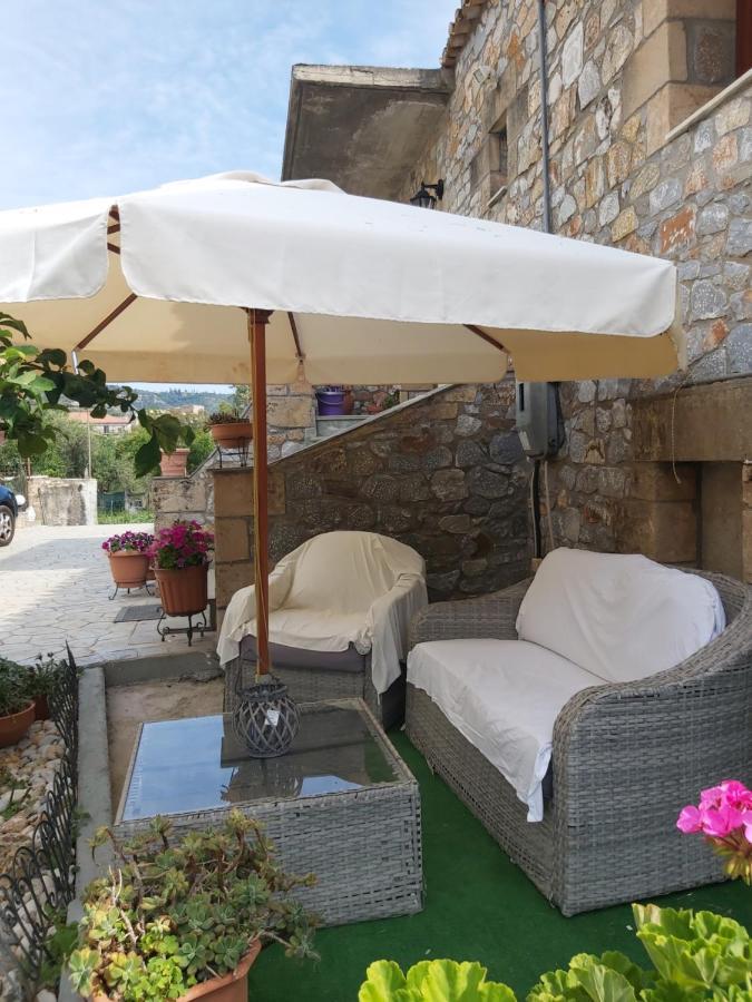 Voula Pansion Hotel Kardamíli Kültér fotó