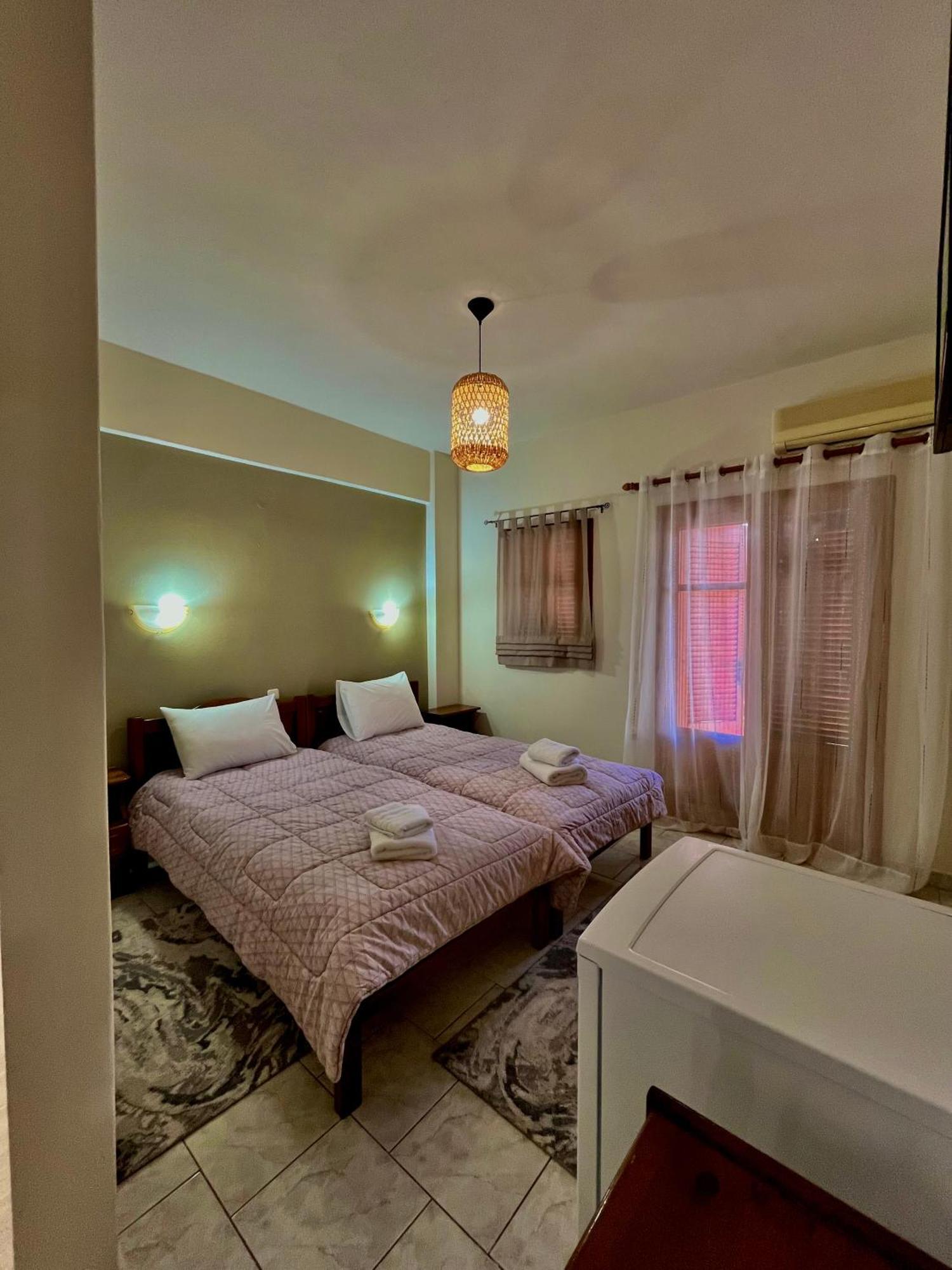 Voula Pansion Hotel Kardamíli Kültér fotó